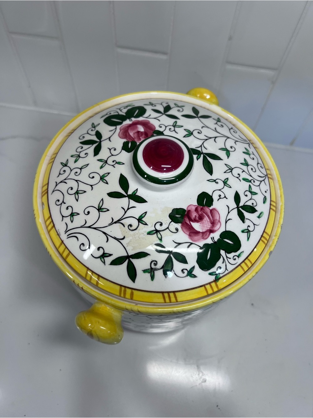 Vintage Ucago Early Provincial Roses & Roosters Cookie Jar - Picture 5 of 9